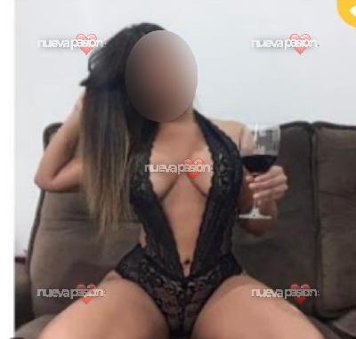 NOVEDAD KAROL FIESTERA DIOSA EXQUISITA Y JUGUETONA AMOR