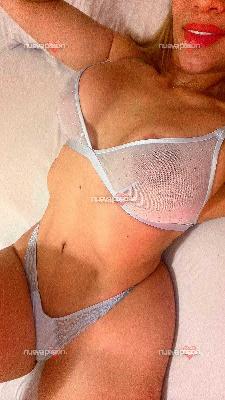 CON El COÑO APRETADITO