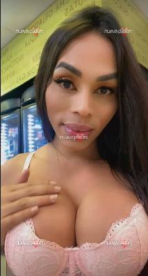 ADRIANA Latina TRANS espectacular toda una FOGOSA para ti