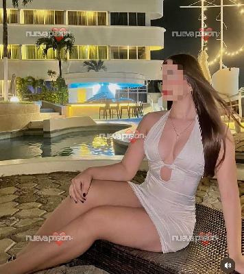 Andrea jovencita recién llegada a Candelaria