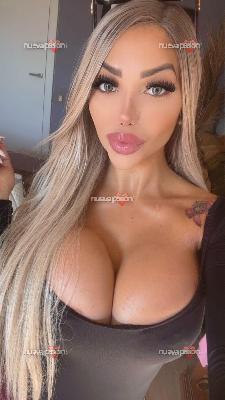 Claudia en la uni. La Barbie española