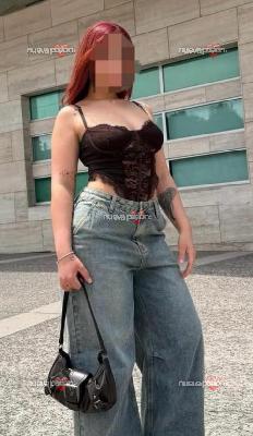 ANDREA ESPAÑOLA TRAVIESA IMPLICADA FIESTERA