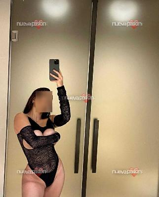 CHANEL NOVEDAD CALIENTE Y CACHONDA MIRA MIS FOTOS REALES LLAMAME BB