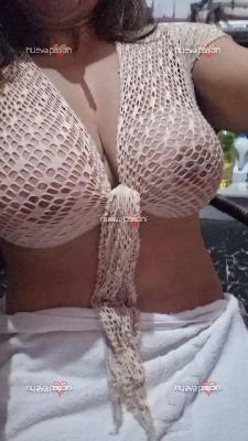 Victoria garganta profunda griego besos