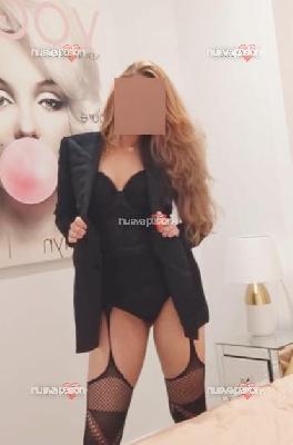 Rubia Canaria con ganas de pasarla bien