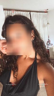 HERMOSA DELICADA ALGO COQUETA QUE MAS PUEDO DECIRTE SOY SUPER ESPECIAL VEN A VERME
