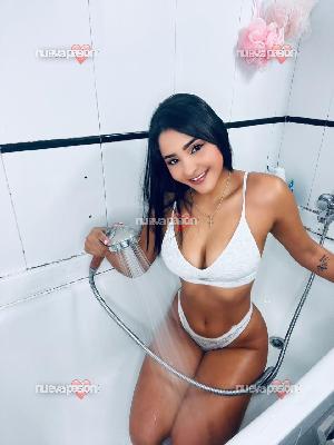 SARA UNA JOVEN HERMOSA