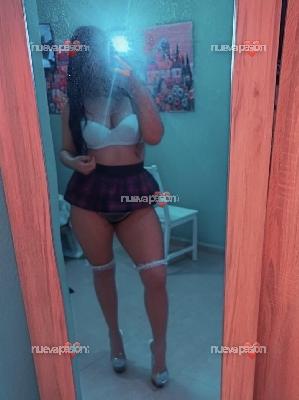 Cachonda, fiestera y complaciente, NOVEDAD EN BORMUJOS