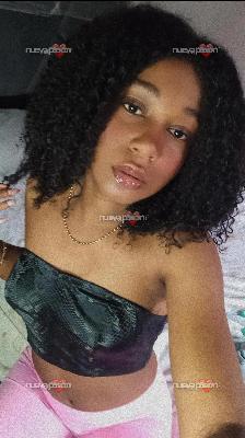 TENGO EL COÑITO MOJADO💦 Y QUIERO QUE ME VEAS TOCARME Y MASTURBARME PARA TI🥵