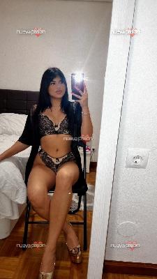 CLOE UNA JOVEN MUY SIMPÁTICA