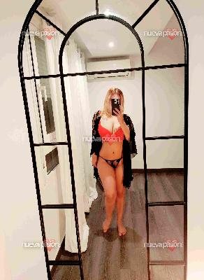 GINA PARTICULAR EXPERTA EN CORRIDA EN BOCA