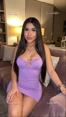 Chica maja recién llegada a la ciudad