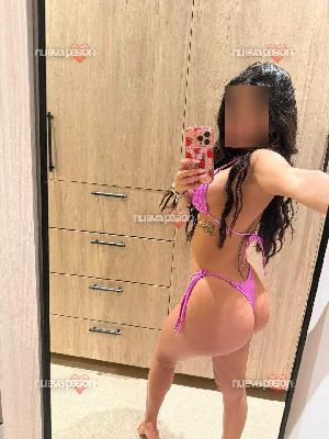 MÍA, LATINA CON BUEN CULO RECIEN LLEGADA