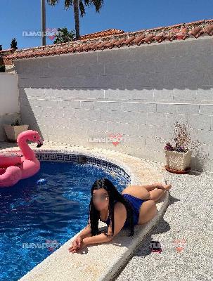 SOY MIA BOMBA DE SEXO FIESTA A TOPE  MUJER  CHICA  FIESTERA