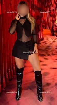 LATINA...IMPLICADA DESEOSA MORBOSA CON GANAS DE HACER DE TODO SIN LIMITES