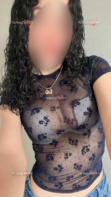 DESEOSA MORBOSA IMPLICADA CACHONDA MUY COMPLACIENTE