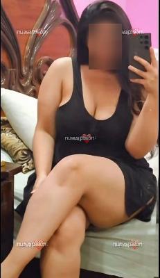 Dina, curvy con encanto