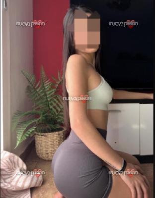 MUY DELGADA BLANQUITA DE PIEL