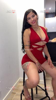 🌙 LUNA, ENCANTADORA COLOMBIANO QUE ILUMINA TUS SENTIDOS