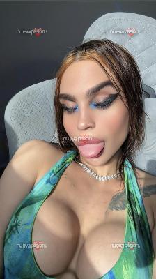 Andrea ts guapa y femenina sexting videollamada y pack de vídeos