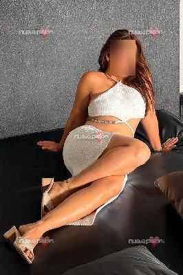 Leo, experimentada y atractiva chica escort en Málaga