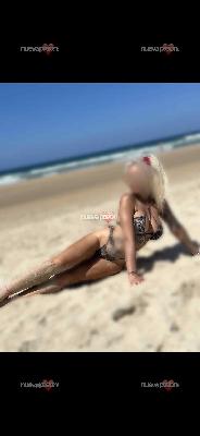 Española independiente Raquel