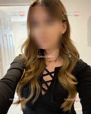 Mujer madura disponible para sexo y masaje erótico.