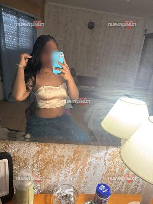 LATINA FIESTERA DE POTENTES CURVAS PARA TU RELAX COMPLETO