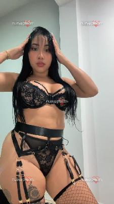 Hola soy luna una chica extrovertida, recién llegada a la isla