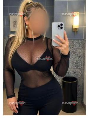 Linda Colombiana super guapa de cuerpo natural  adicta al sexo