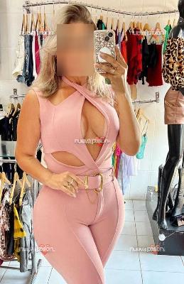 MADURITA LATINA MUY COMPLACIENTE