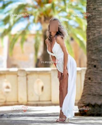 Beautiful Ukrainian massaging  girl in gran Canarias