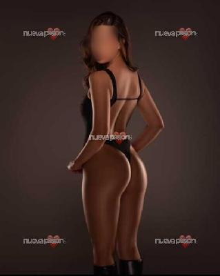 Lucia, Cariñosa, delicada y vibrante escort en Mujeresconclase