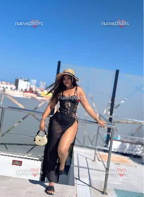 Hola, mi nombre es vannessa  , una escort argentina de 24 años que reside en Fuengirola Soy una persona cariñosa y apasionada, además de educada y respetuosa. Me encanta disfrutar de la vida y siempre estoy dispuesta a probar cosas nuevas. Mis aficiones i
