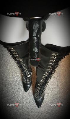 Señora Artemisa Salas