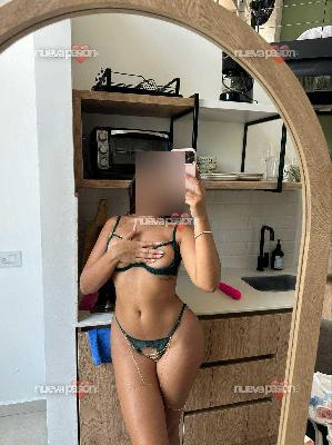 ABIGAIL JOVENCITA ATRACTIVA SEXI MUY CALIENTE