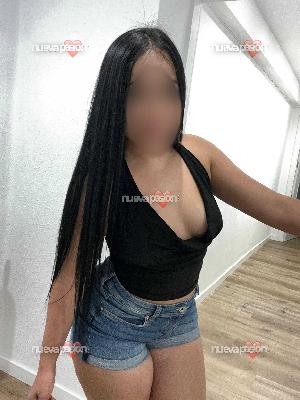 SOY SARA UNA CHICA EXTROVERTIDA IMPLICADA Y MUY COMPLACIENTE