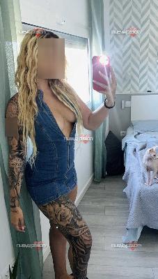 Jovencita divertida y pasional