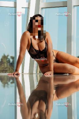 NOVEDAD Melodi Soy tu tentación en cada suspiro