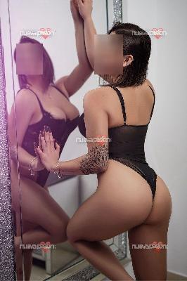 ✨🔥 ZIA Colombiana, 23 años – Dulzura, pasión y momentos inolvidables 🔥✨