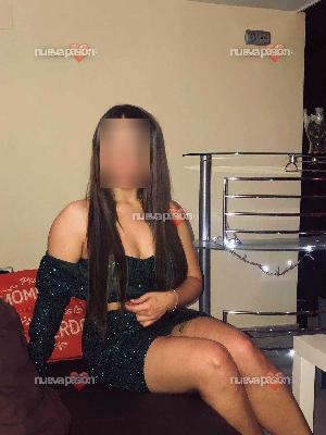 DESEOSA ARDIENTE LUJURIOSA CON GANAS DE DIVERSION Y MUCHO MAS...