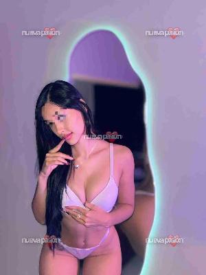 NOS MONTAMOS UNA FIESTA BIEN CACHONDA?