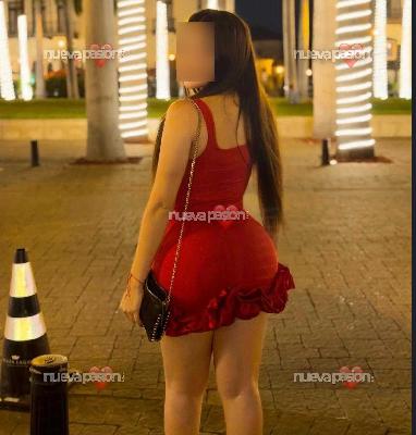 ESTRELLA UNA CHICA ESPECTACULAR EN LA CIUDAD