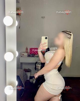 RUBIA CON COLA REDONDITA GANOSA DE TI