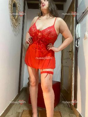 TANIA ARDIENTE Y APASIONADA MADURITA