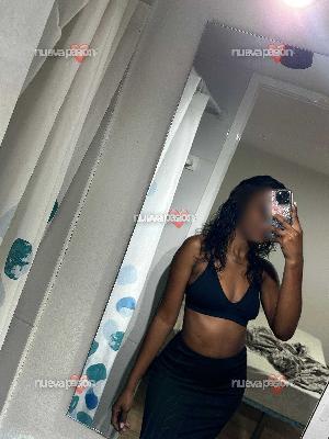 SARA, con ganas de pasarlo muy bien cerca del HOLIDAYWORLD