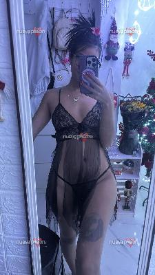 Ven a conocerme 🤤✨ tengo mucho para ti 🔥mi numero es +5804242177775