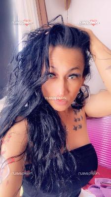 Guapa divertida visiosa