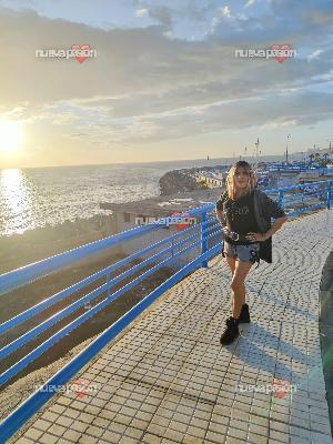 ESTOY CALIENTE QUITAME MIS BRAGUITAS CON LA BOCA 📍EN LOS CRISTIANOS📍