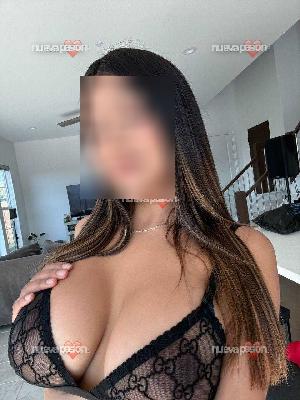 Atractiva, sofisticada y muy sensual